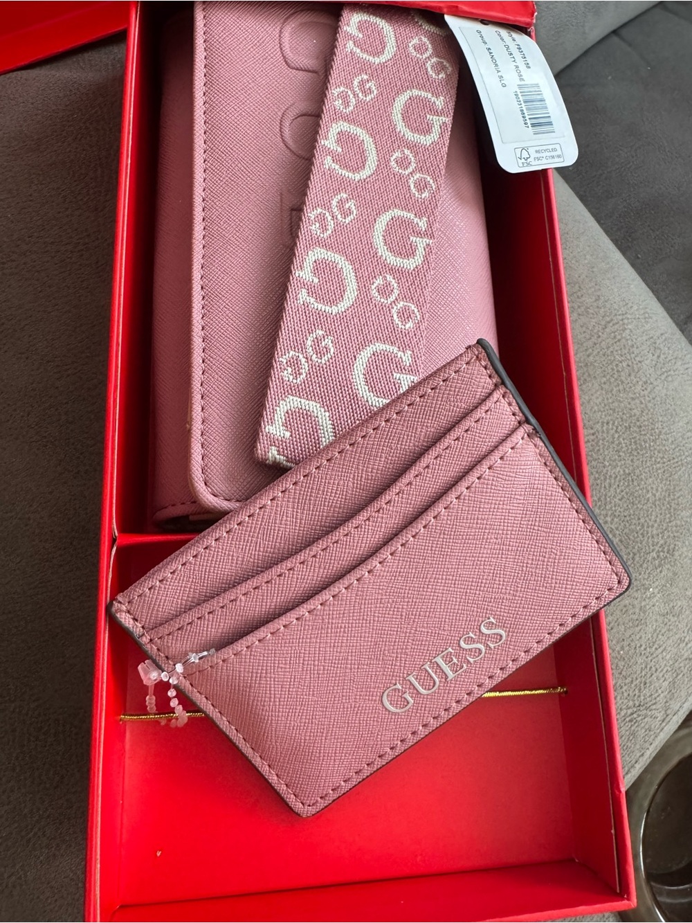 Accessories Subcategory Identification - Picture 7 of 7